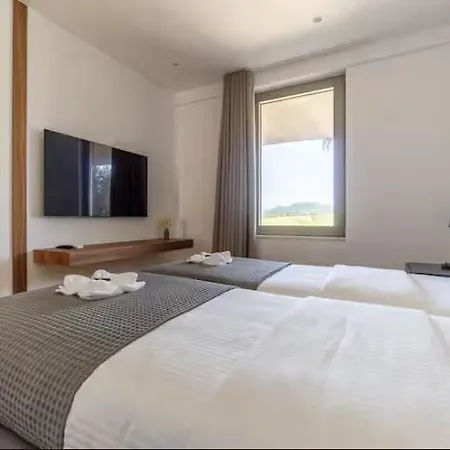 Bliss Premium Jacuzzi By Cape Of Rodon